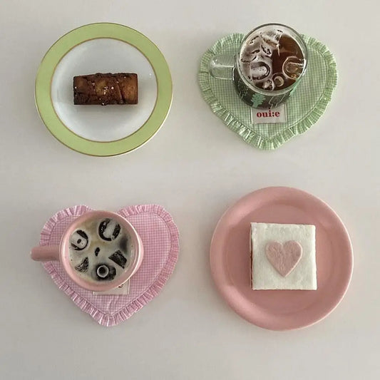 Table Cup Mat Pleated Lace Bowl Mats Heart-shaped Placemat Plaid Meal Mat Delicate INS Cute Photography Props Kitchen Supplies